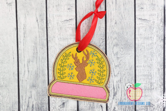 Charming Christmas Reindeer Face Ornament